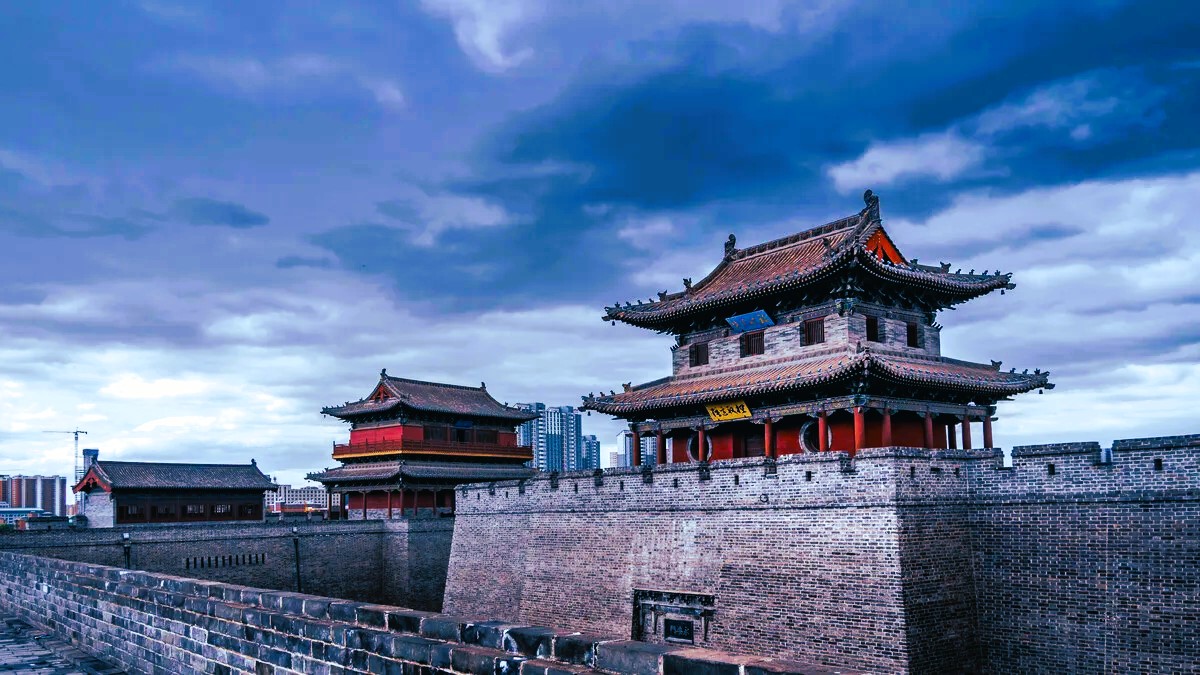 Datong Ancient City Wall: Your Complete Guide to Ming Dynasty Grandeur from Jianguo HIDDEN Hotel