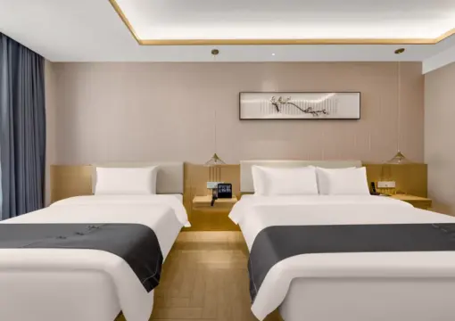 Qinglian Family Room (Zero Pressure Bedding + Large & Small Beds + Humidifier)
