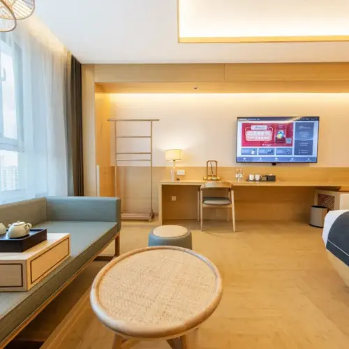 Queen Room