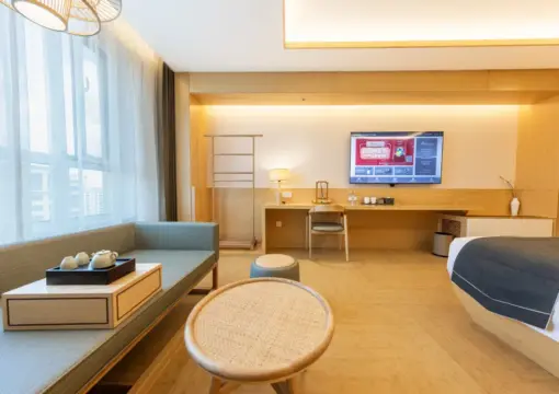 Queen Room